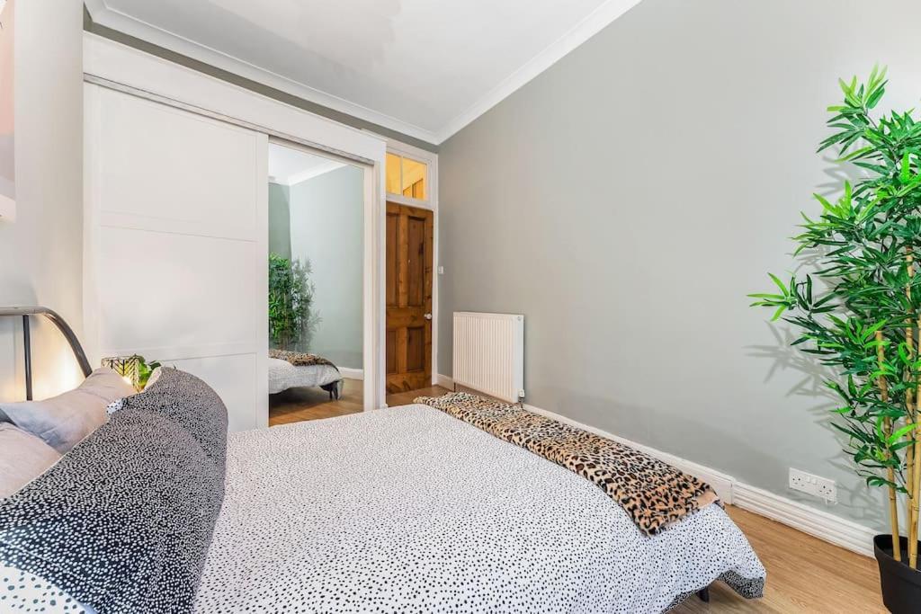 Traditional 1-Bed Flat In Southside Glasgow Bagian luar foto
