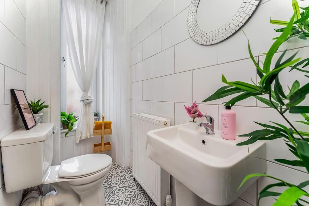 Traditional 1-Bed Flat In Southside Glasgow Bagian luar foto