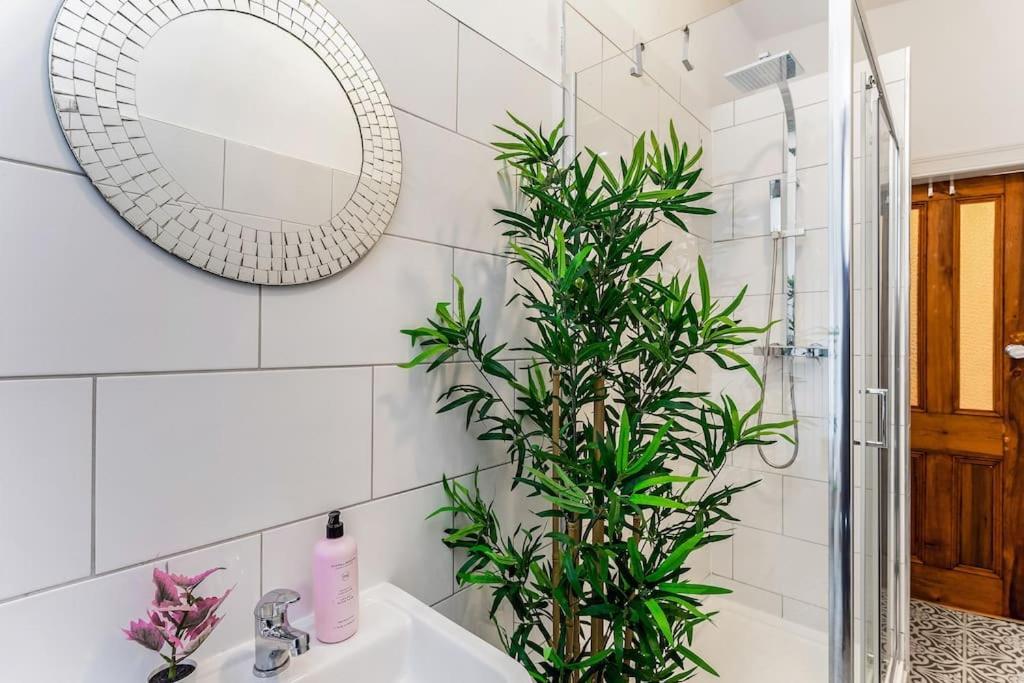 Traditional 1-Bed Flat In Southside Glasgow Bagian luar foto